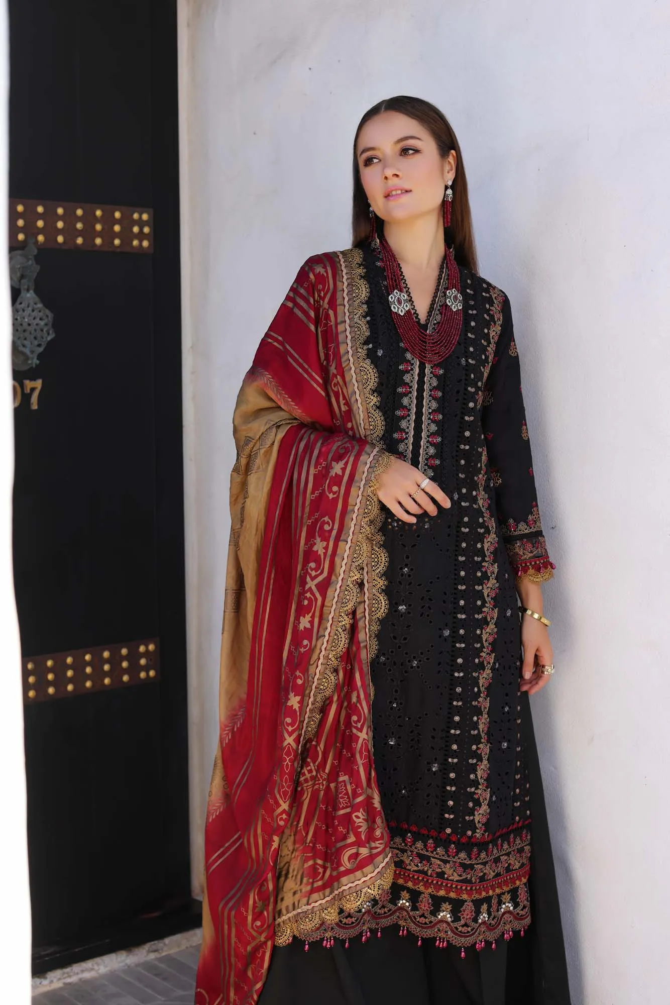 NOOR LUXURY CHIKANKARI LAWN