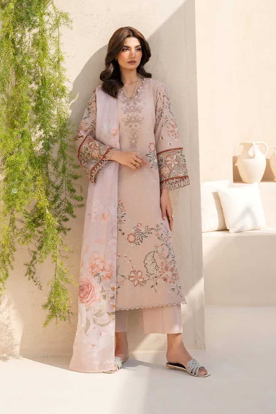 IZNIK Festive Lawn Eid Edit '25