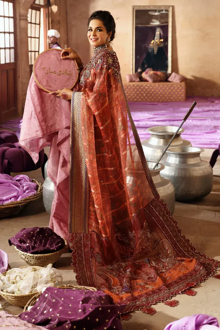NUREH JHOOMRO ( SAREE )