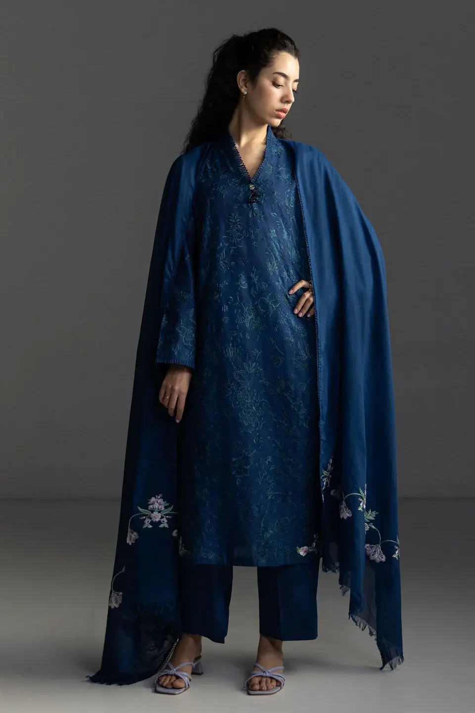 COCO Luxury Lawn Liaro-8A