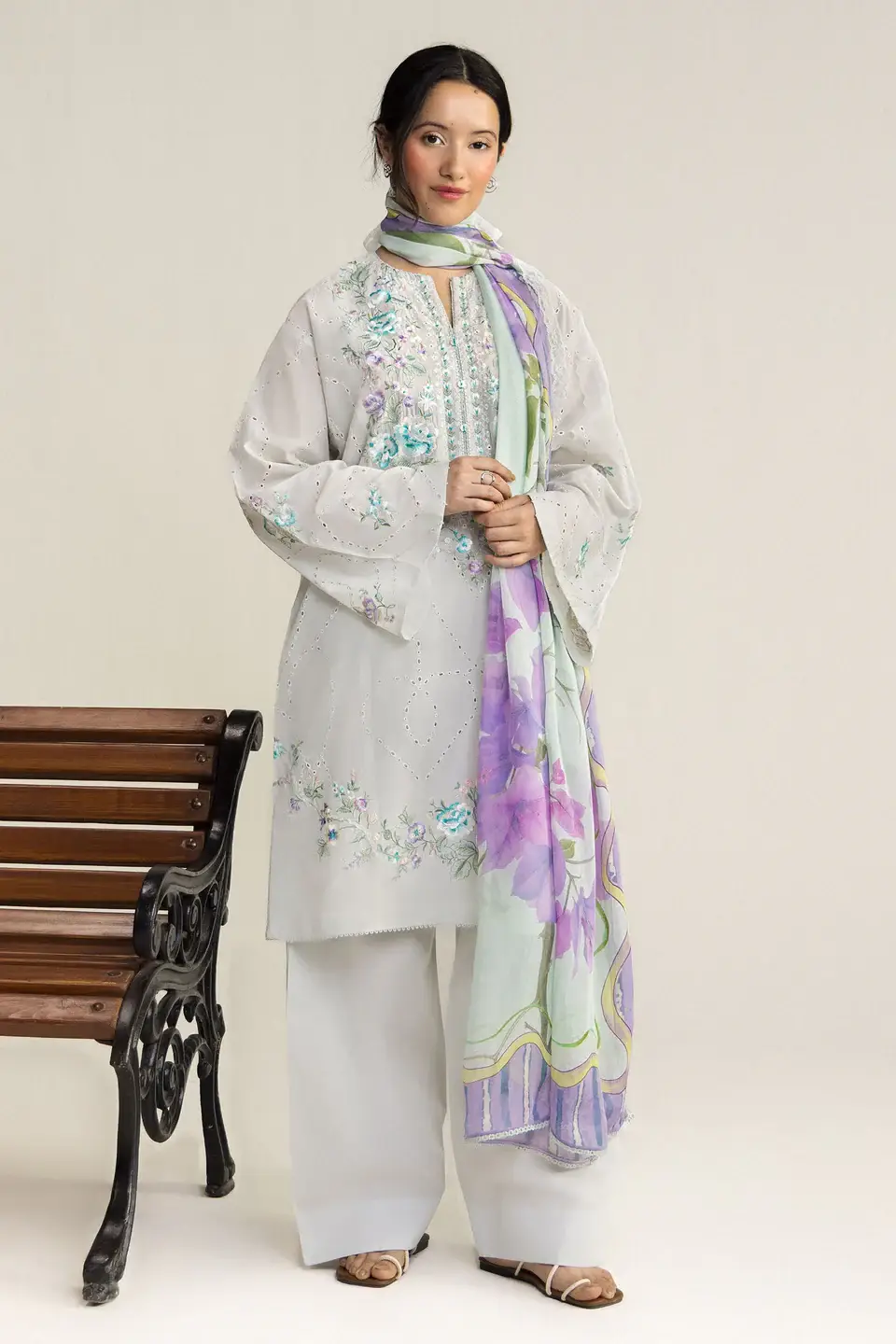 COCO Lawn Edit II Lune-2A