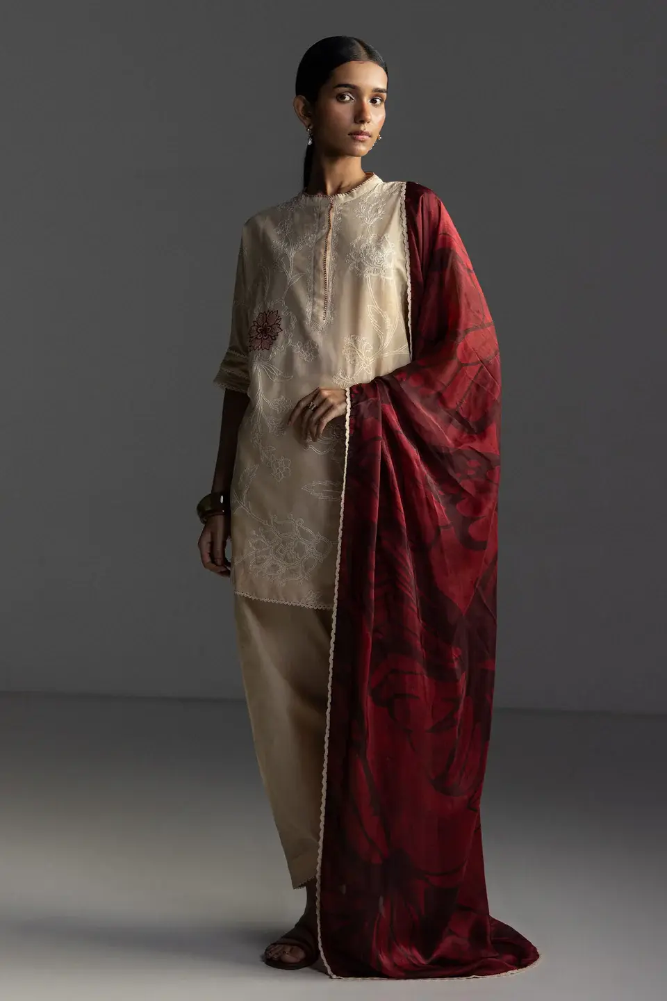 COCO Luxury Lawn Isla-4A