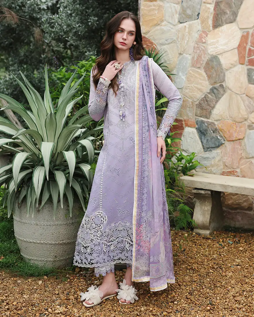Mushq Hemline Velvet Ivy