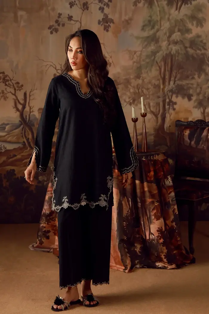 Sahar RTW Black Topaz