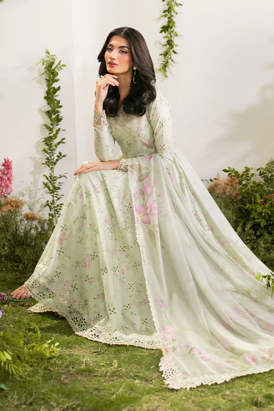 IFE-11 Embroidered Lawn (Iznik)