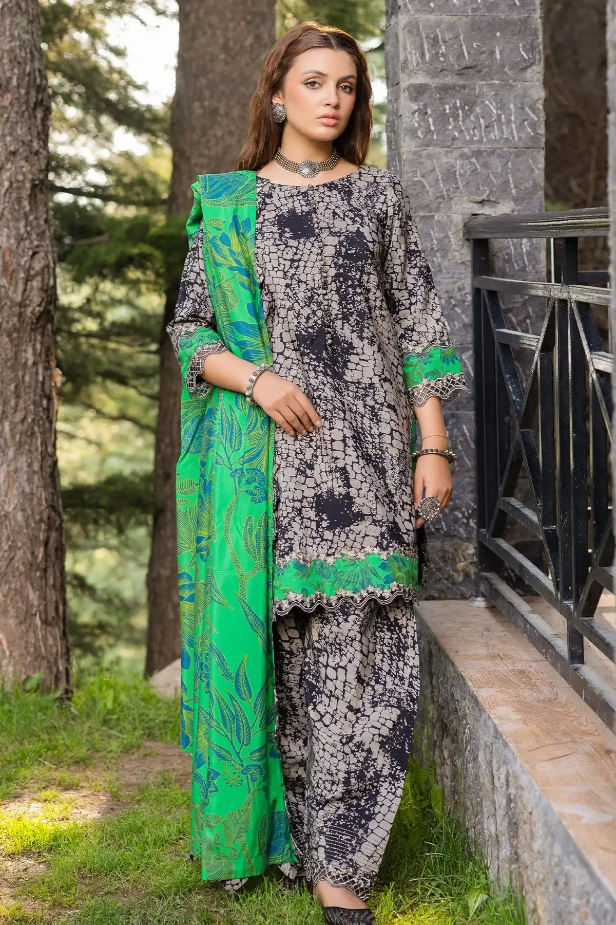 3-PC EMBROIDERED STAPLE SHIRT WITH STAPLE SHAWL ANW4-09P