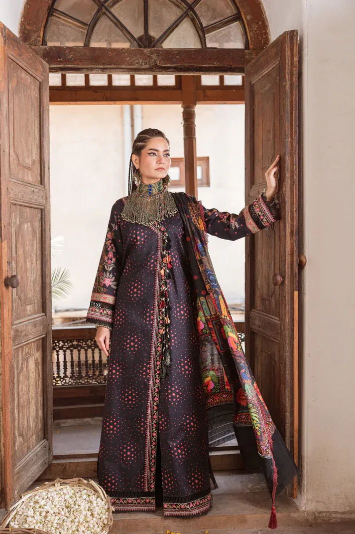 KINAAR BY SHIZA HASSAN